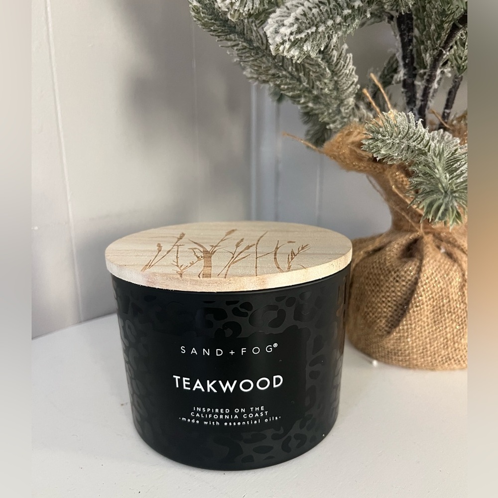 NWOT Sand + Fog Candle in Teakwood